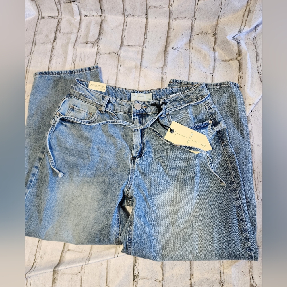 New Ban.jara Barrel High Rise Jean